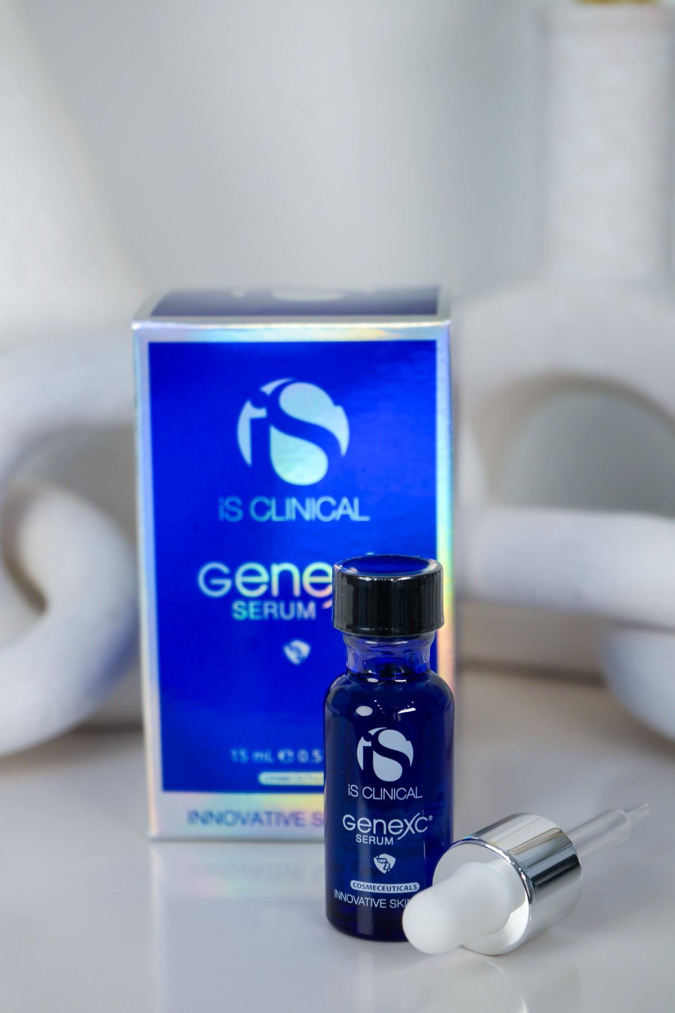 iS CLINICAL GeneXC Serum