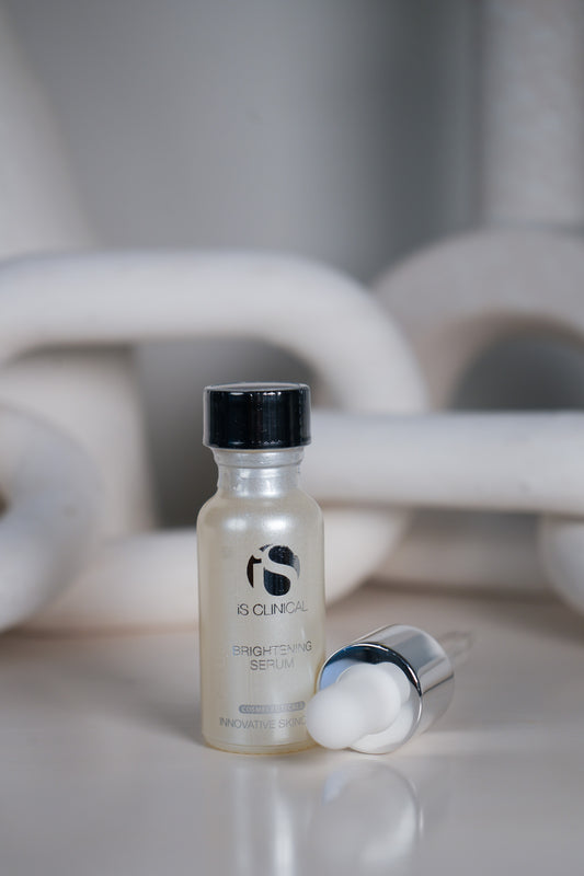 iS CLINICAL Brightening Serum
