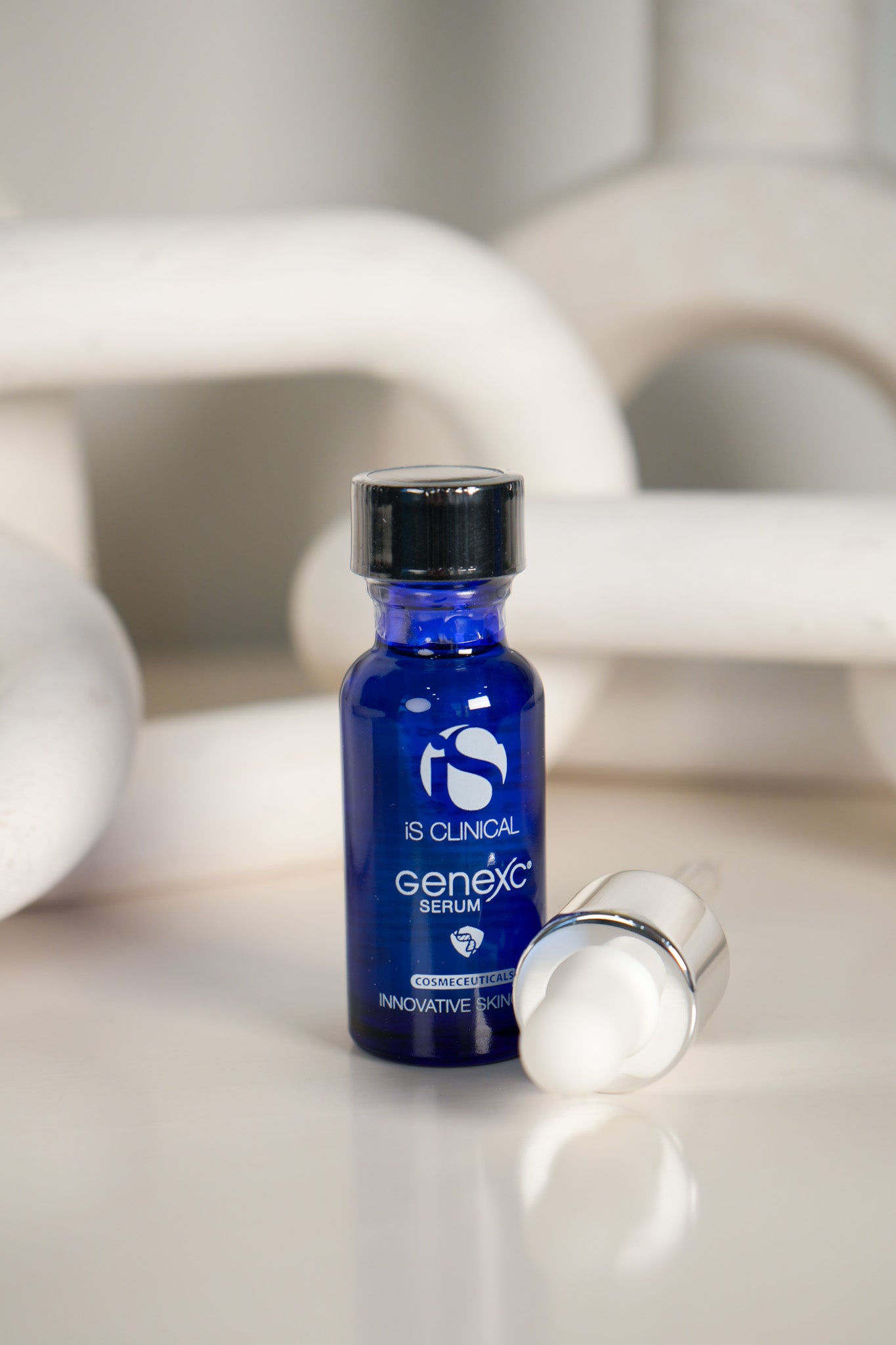 iS CLINICAL GeneXC Serum