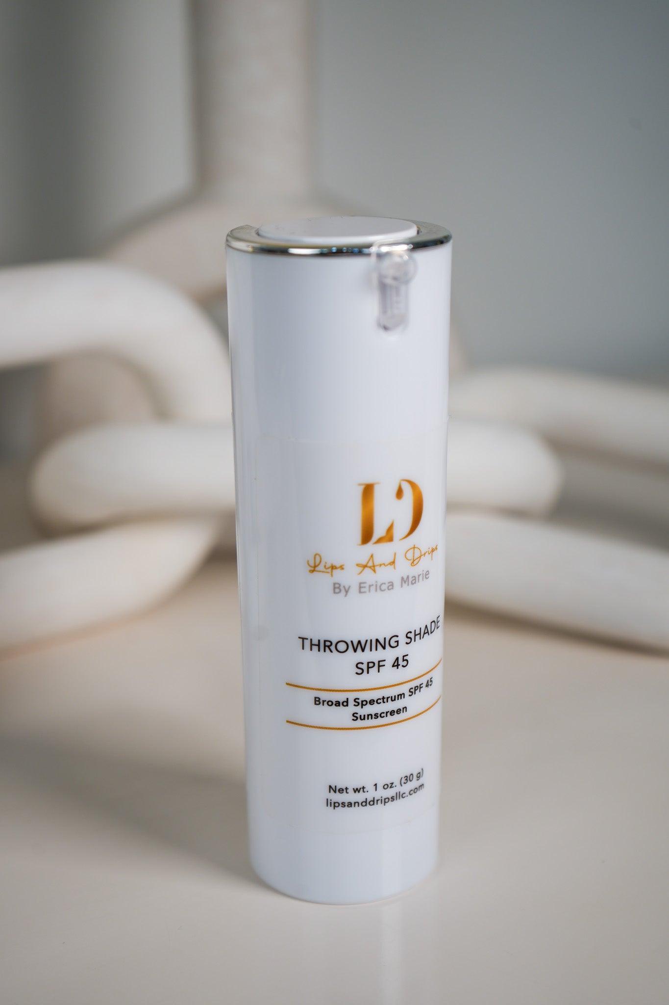 Throwing Shade SPF 45